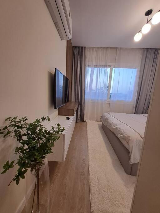 Luxury In The Heart Of Gouna Хургада Екстериор снимка