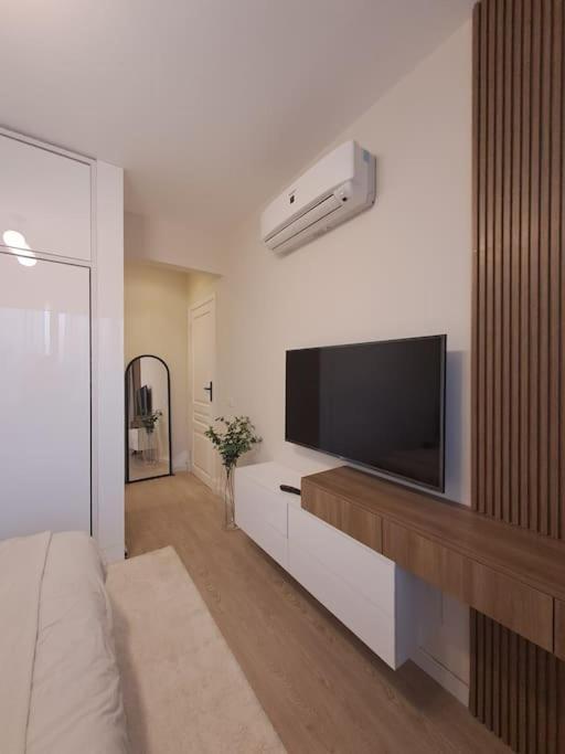 Luxury In The Heart Of Gouna Хургада Екстериор снимка