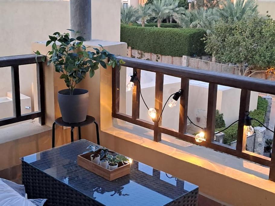Luxury In The Heart Of Gouna Хургада Екстериор снимка