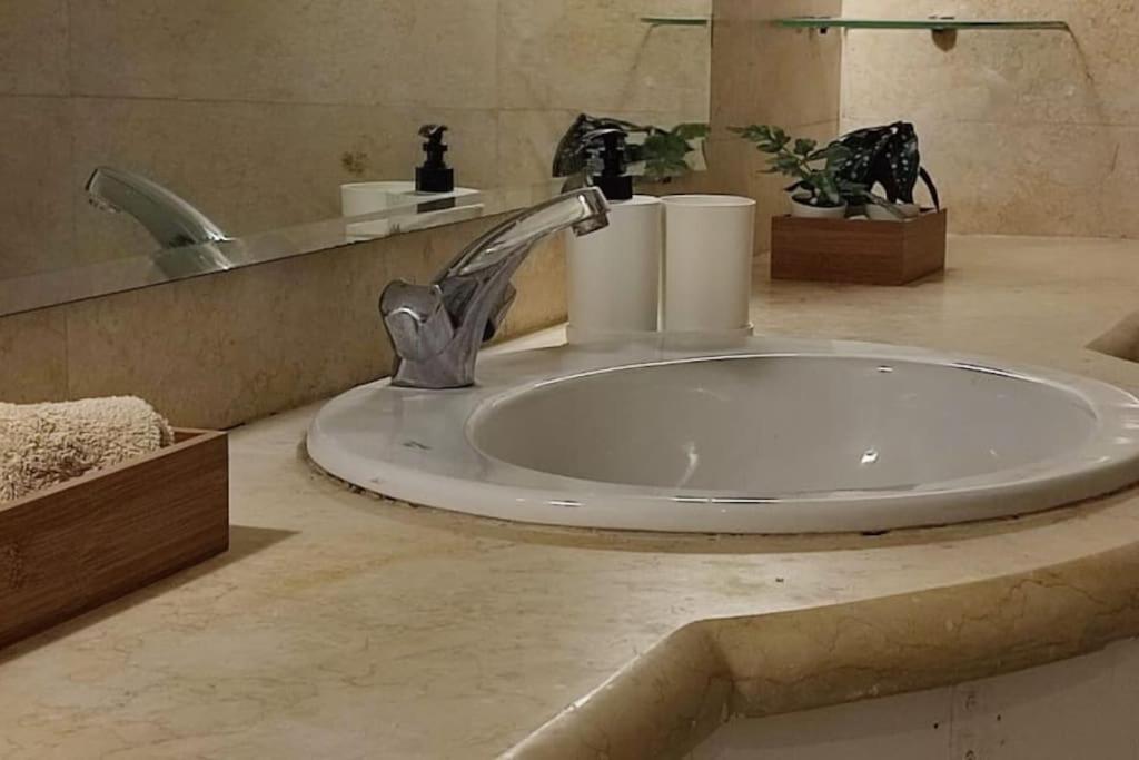 Luxury In The Heart Of Gouna Хургада Екстериор снимка